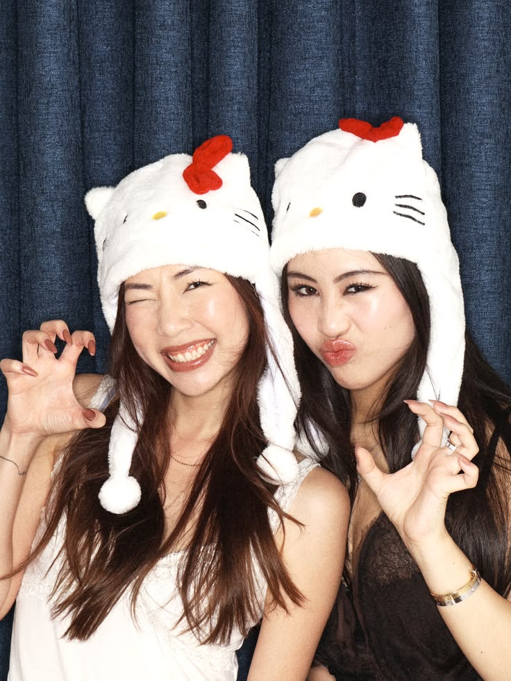 Best Photo Booths in Seoul for Cute Korean Photo Strips